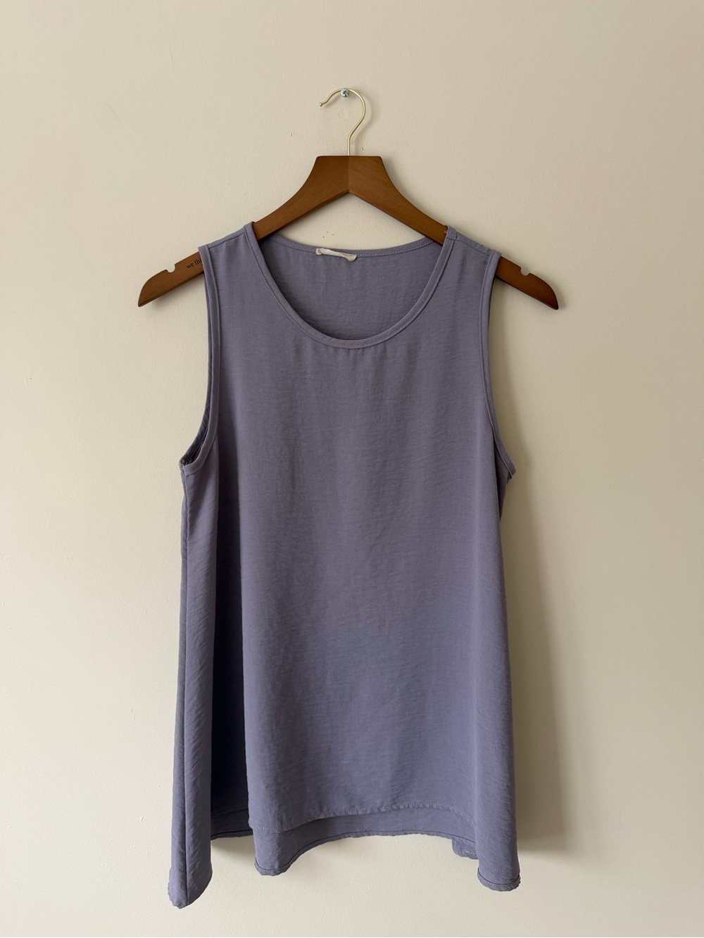 JODIFL Lavender Silk-Style Scoop Neck Tank Top Womens Small